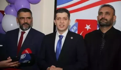 Gazeteci Cem Emir’in İsmi Kütüphanede Yaşatıldı