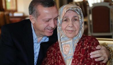Cumhurbaşkanı Erdoğan’dan duygusal Anneler Günü mesajı